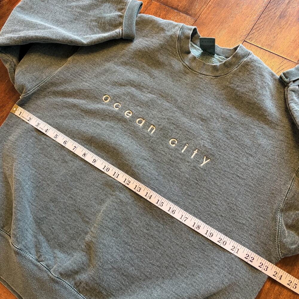 Vintage Fruit Of The Loom Ocean City Sweatshirt Mens Large Gray Embroidered USA - Picture 8 of 9